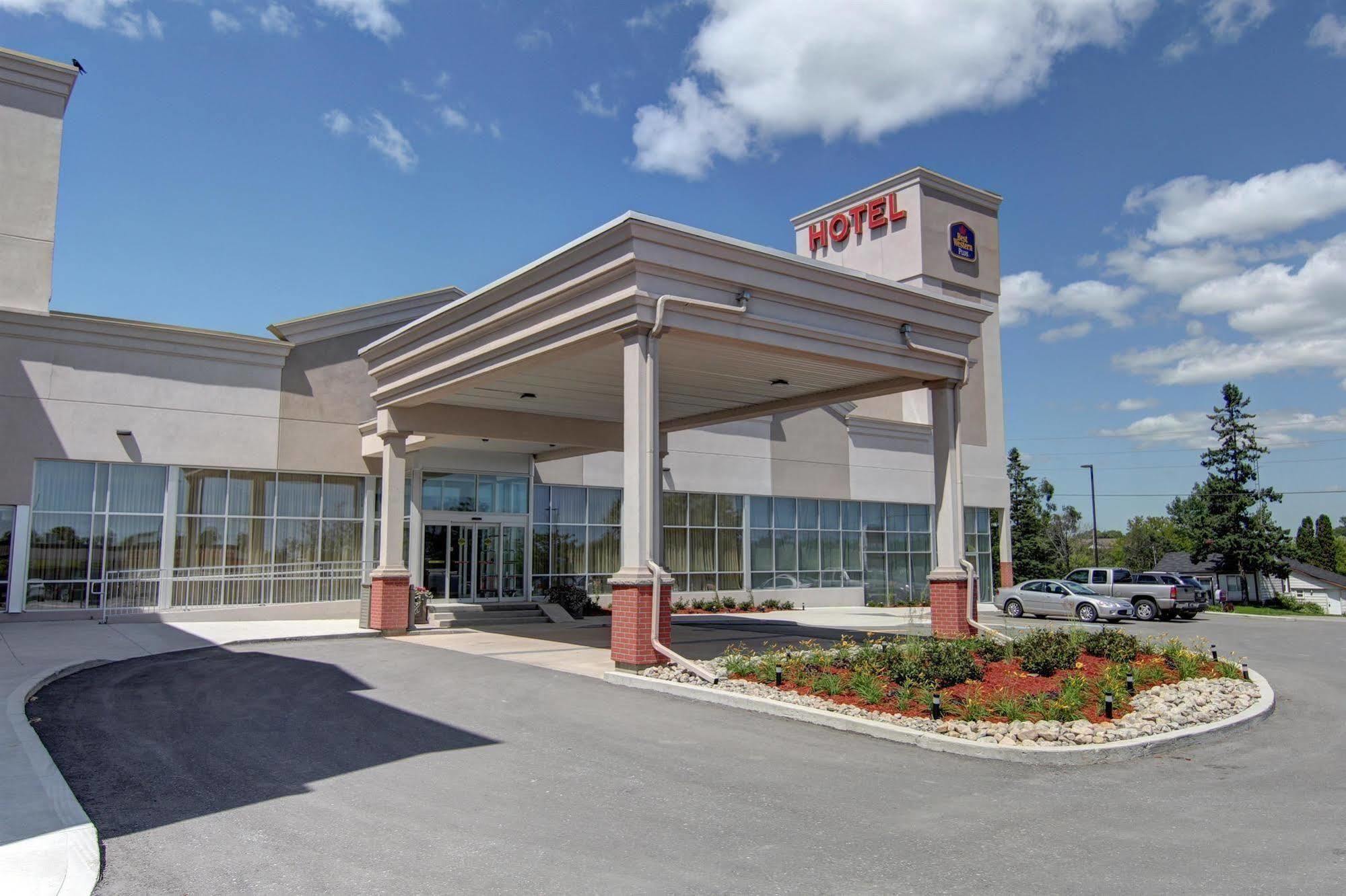 Best Western Plus Bowmanville Exterior foto
